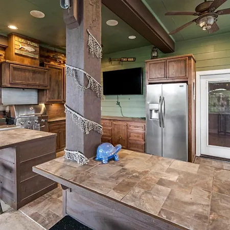 Luxury Waterfront Home Family And Pet Friendly Near Surfside Beach 11 Mins Freeport Exterior foto