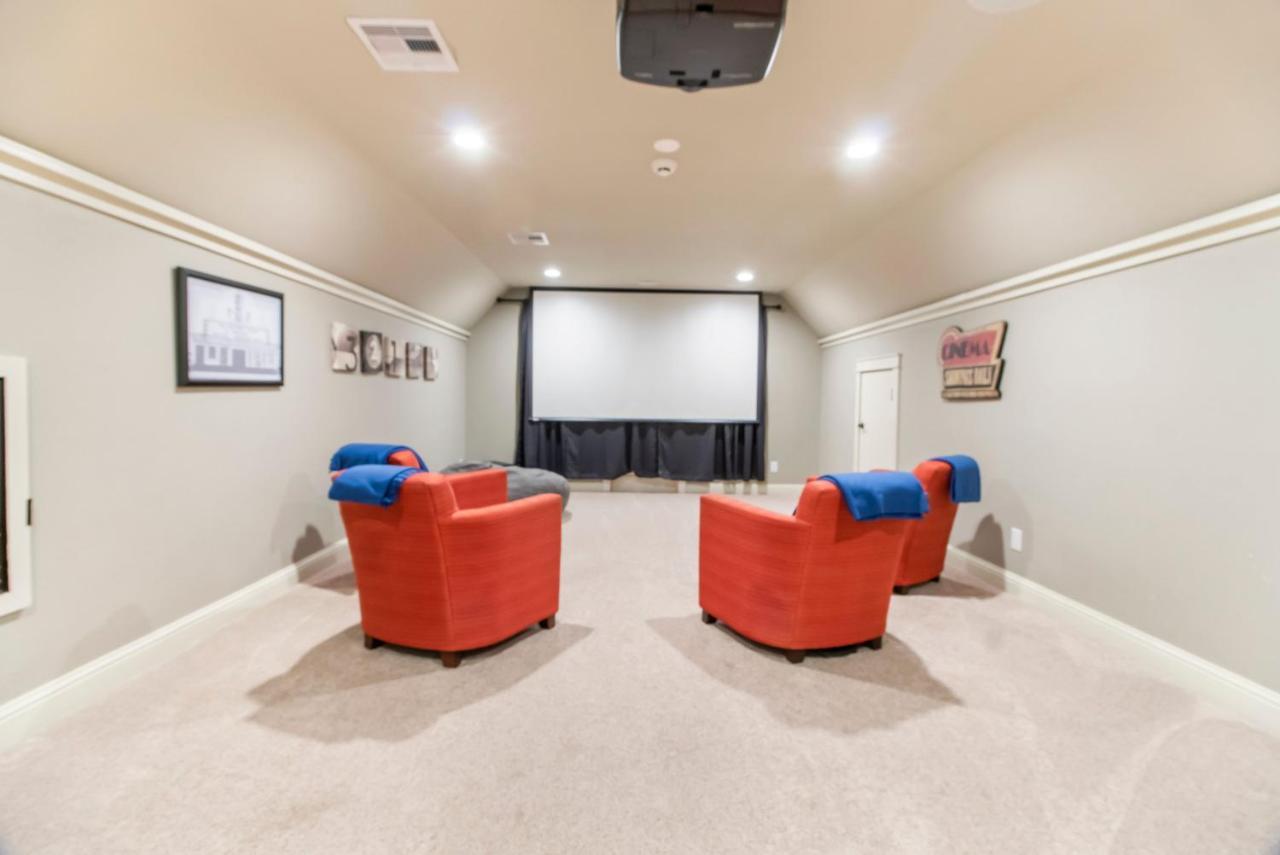 Luxury Waterfront Family And Pet Friendly Near Surfside 11 Mins Villa