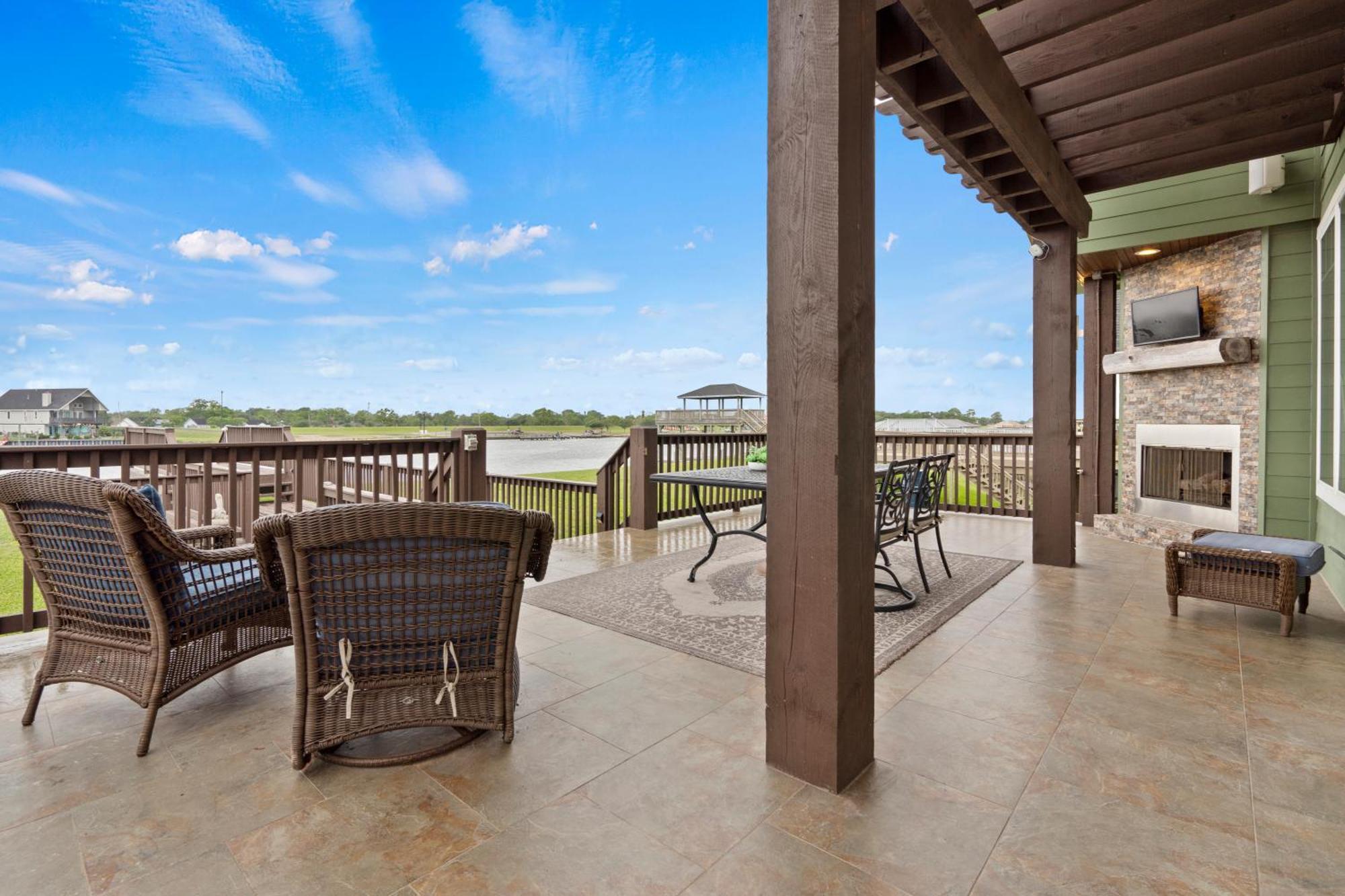 Villa Luxury Waterfront Family And Pet Friendly Near Surfside 11 Mins *