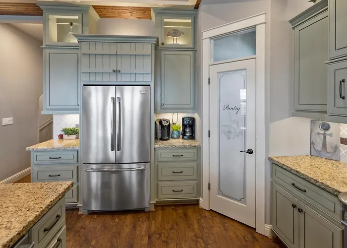 Luxury Waterfront Home Family And Pet Friendly Near Surfside Beach 11 Mins
