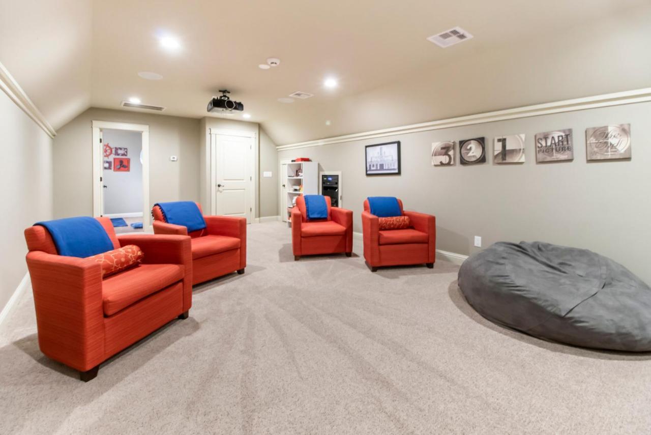 Villa Luxury Waterfront Family And Pet Friendly Near Surfside 11 Mins Freeport