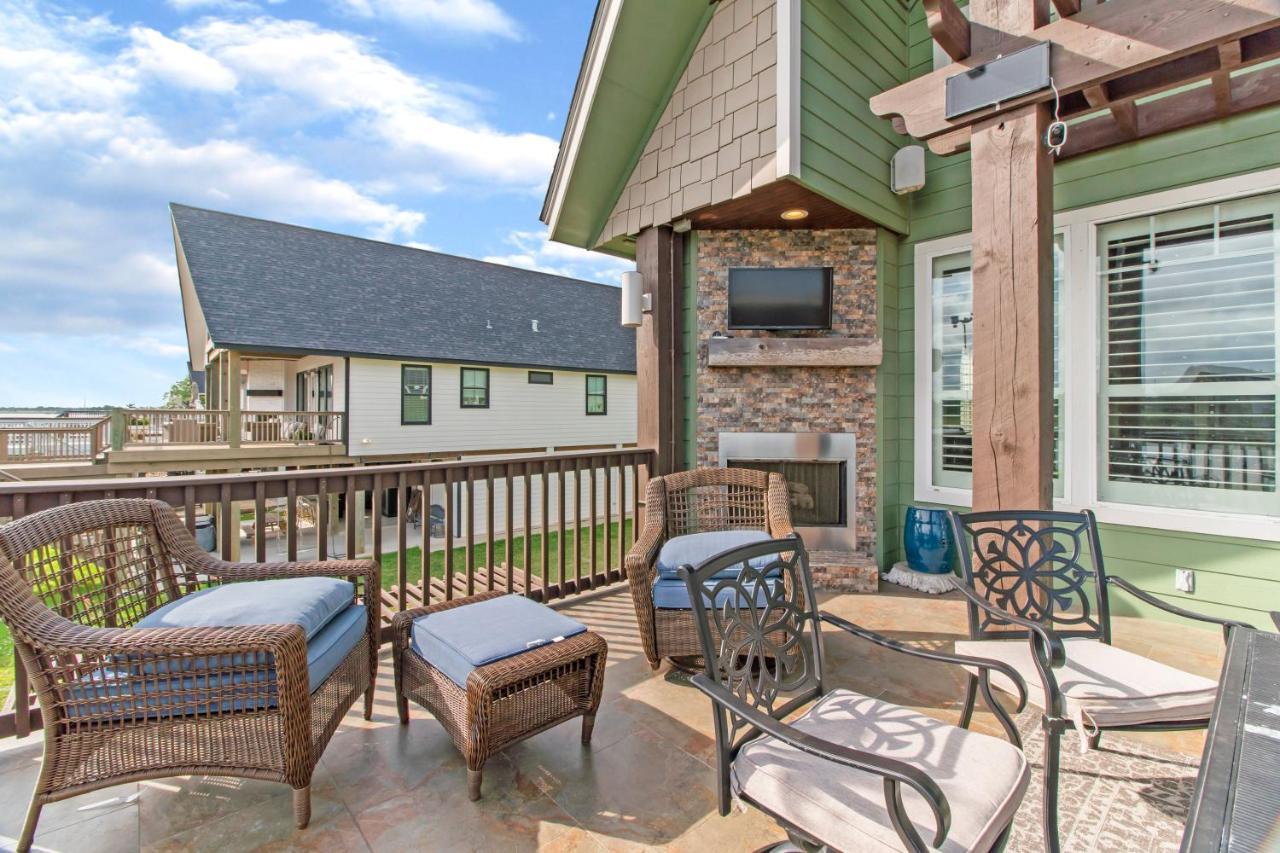 Luxury Waterfront Family And Pet Friendly Near Surfside 11 Mins Freeport