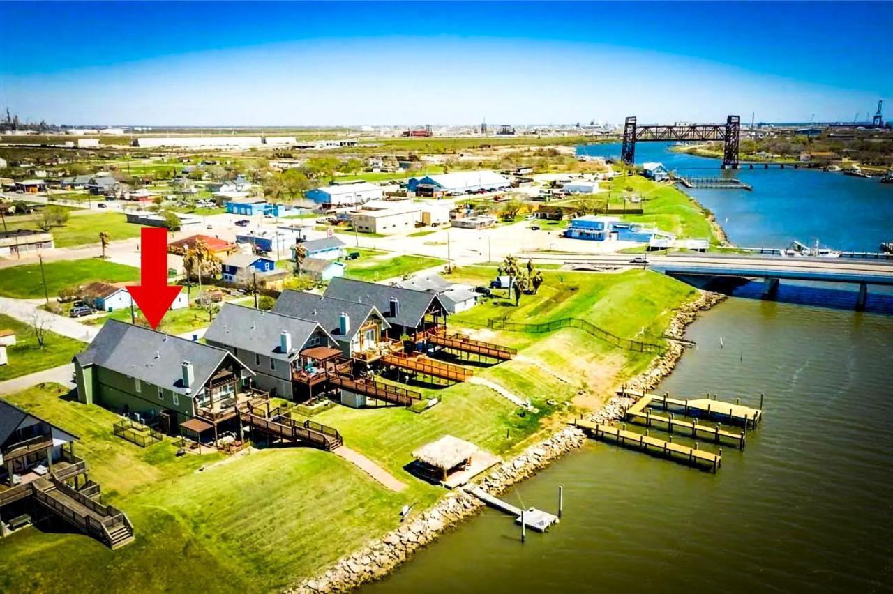 Villa Luxury Waterfront Family And Pet Friendly Near Surfside 11 Mins