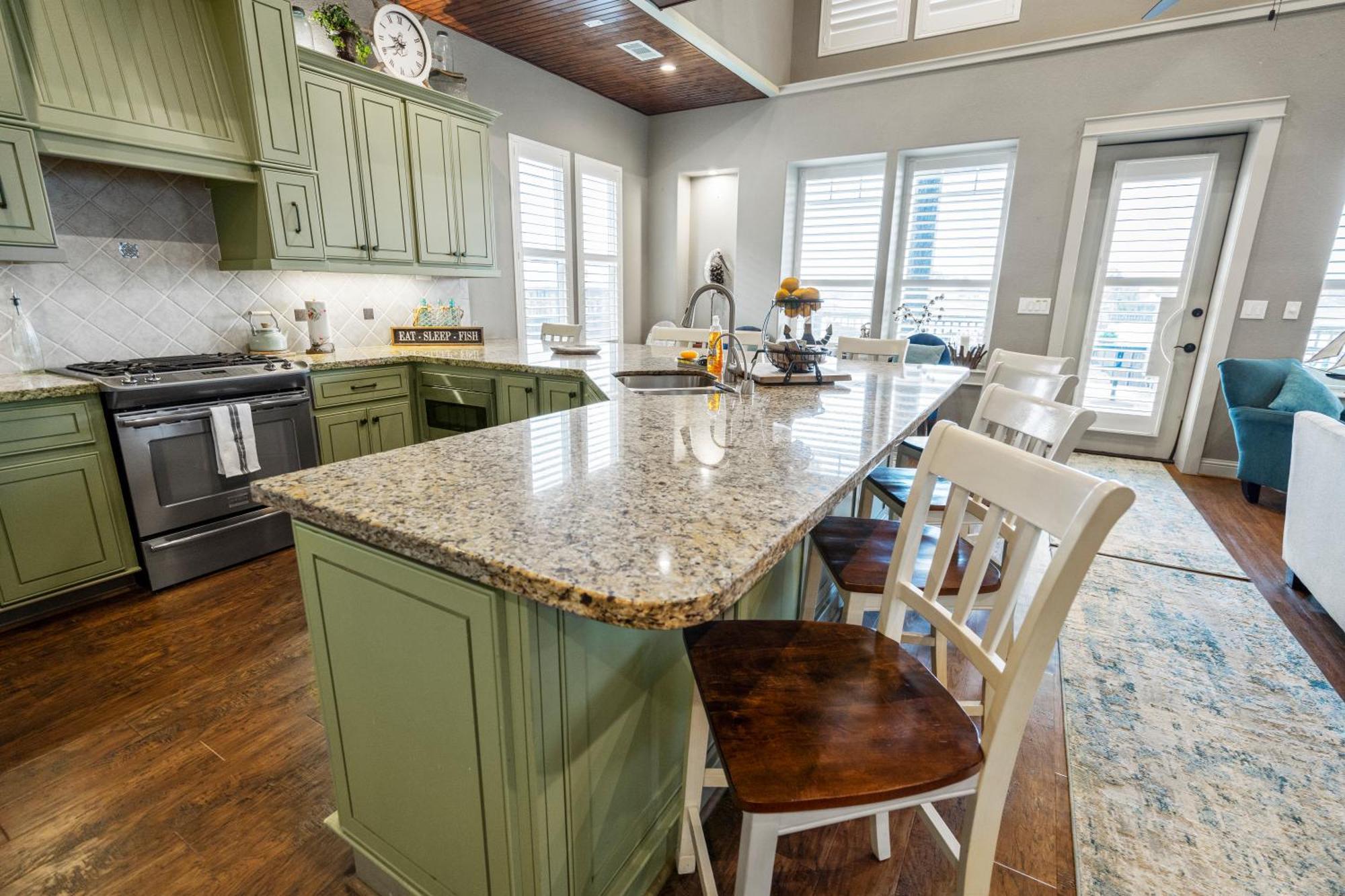 Luxury Waterfront Family And Pet Friendly Near Surfside 11 Mins Freeport